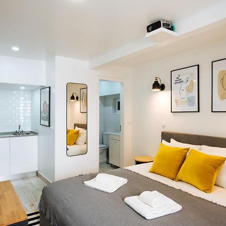Cozy & Small Studio In The Center ลิสบอน ภายนอก รูปภาพ