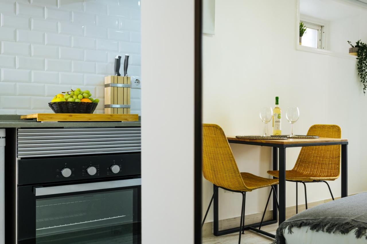 Cozy & Small Studio In The Center ลิสบอน ภายนอก รูปภาพ