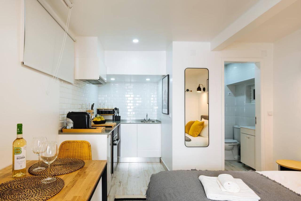 Cozy & Small Studio In The Center ลิสบอน ภายนอก รูปภาพ