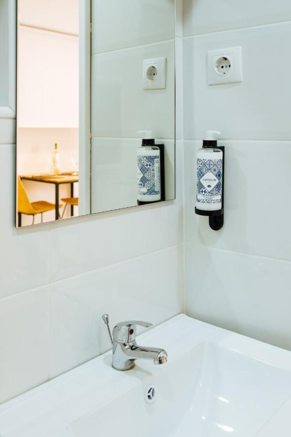 Cozy & Small Studio In The Center ลิสบอน ภายนอก รูปภาพ