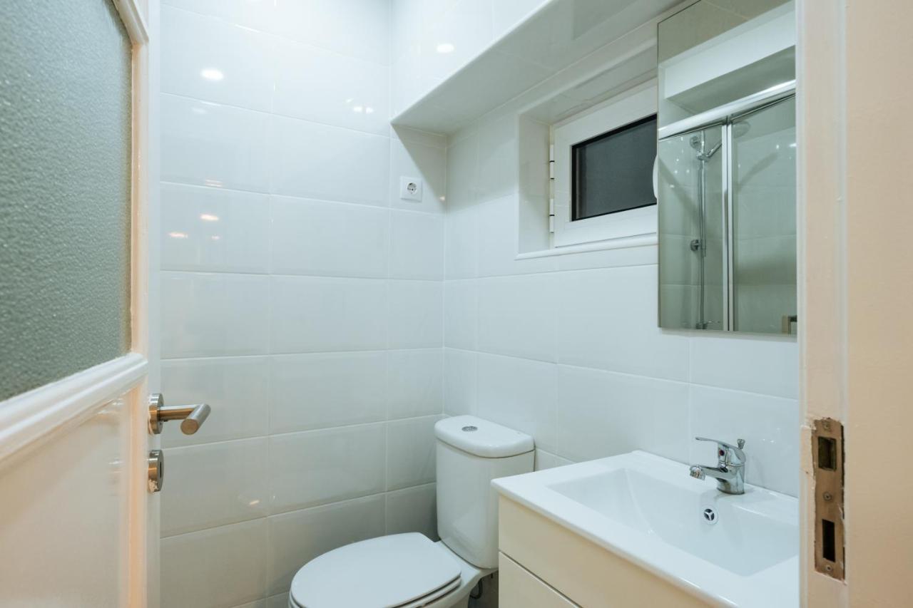 Cozy & Small Studio In The Center ลิสบอน ภายนอก รูปภาพ